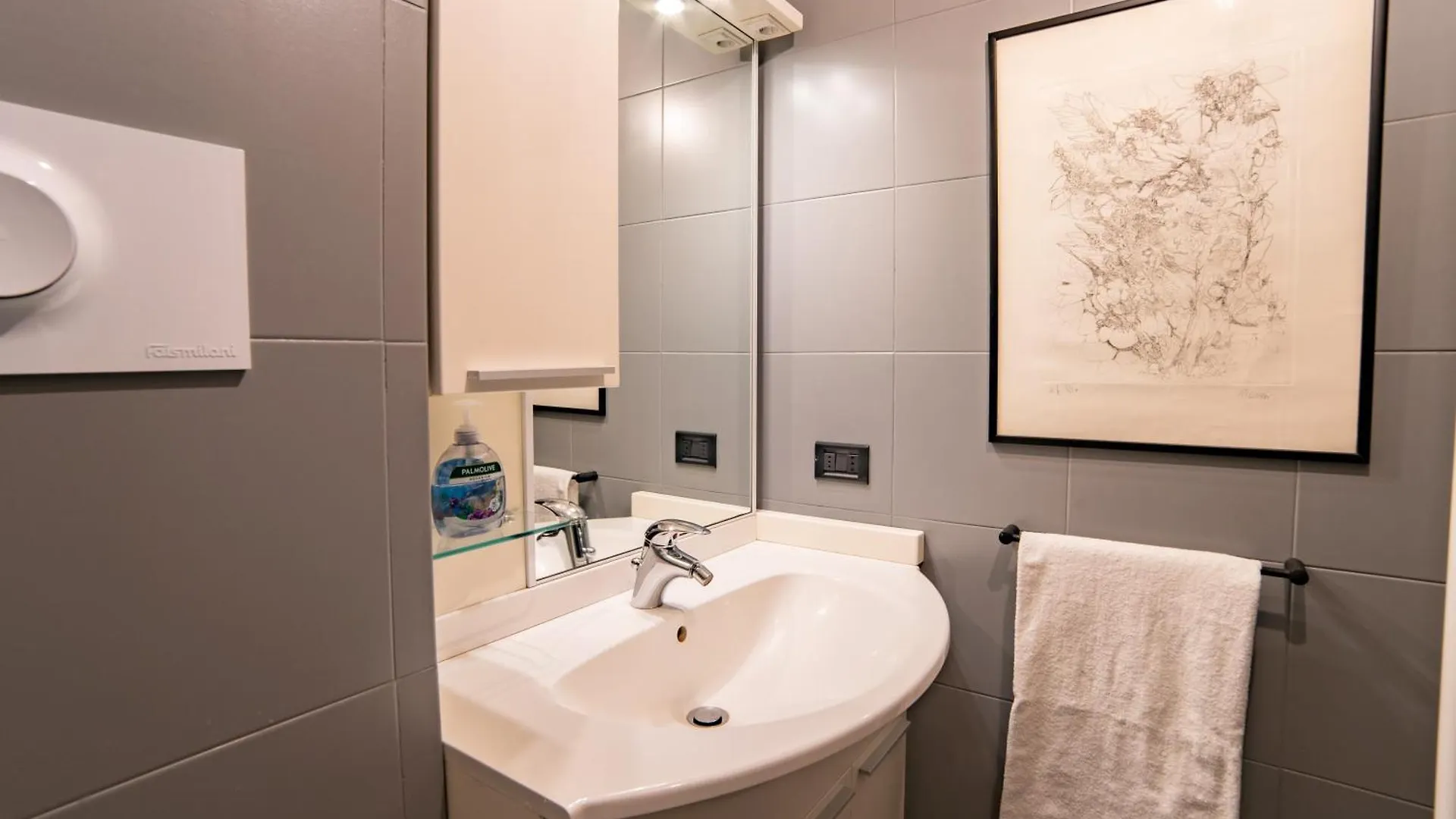 Brera-Centro, Stylish And Central New Apartment Milano 0*,